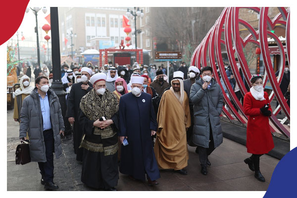 برعاية إماراتية: 30 من علماء السلاطين زاروا الصين ليباركوا قمعها المسلمين!